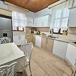 Apartment Burcu Guest *