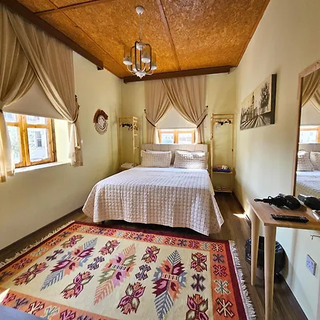 Burcu Guest * Caglayan